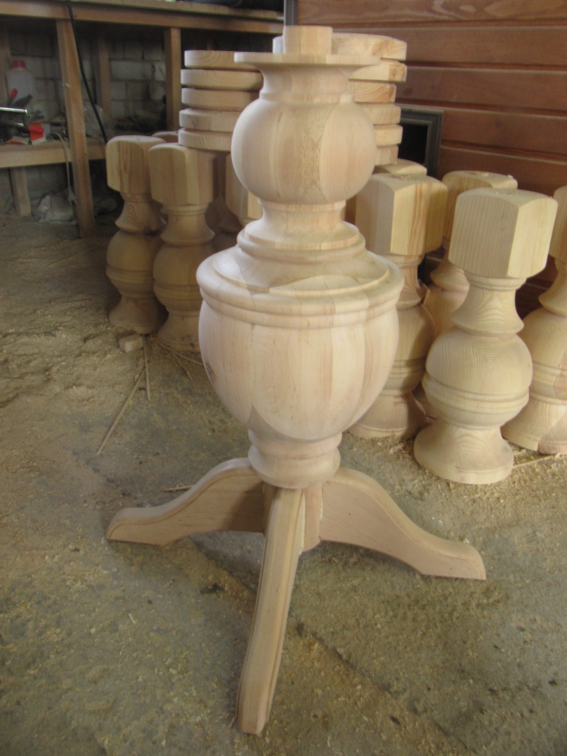 деревянный стол из балясин своими руками